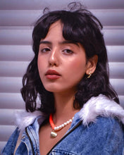 Load image into Gallery viewer, Colorful Necklace With Seashell Pendant & Pearls - Jeleja