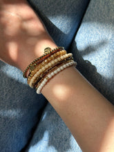 Load image into Gallery viewer, Elastic Bracelet With Czech Beads - Jeleja