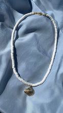 Load image into Gallery viewer, Long Necklace With Seashell - Jeleja