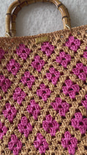 Load and play video in Gallery viewer, Bamboo Bag With Natural Raffia In Caramel And Pink