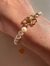 Load image into Gallery viewer, Four-Leaf Clover Bracelet
