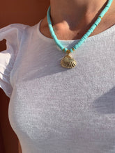 Load image into Gallery viewer, Blue Heishi Necklace With Seashell - Jeleja
