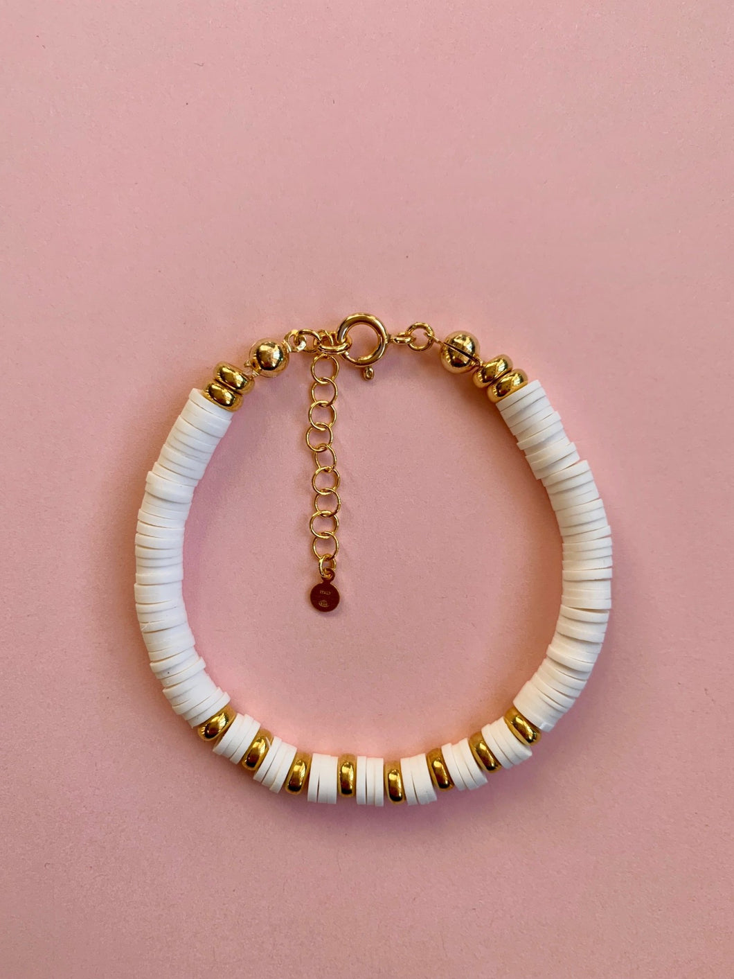 Bracelet With White And Gold Plated Heishi Beads - Jeleja