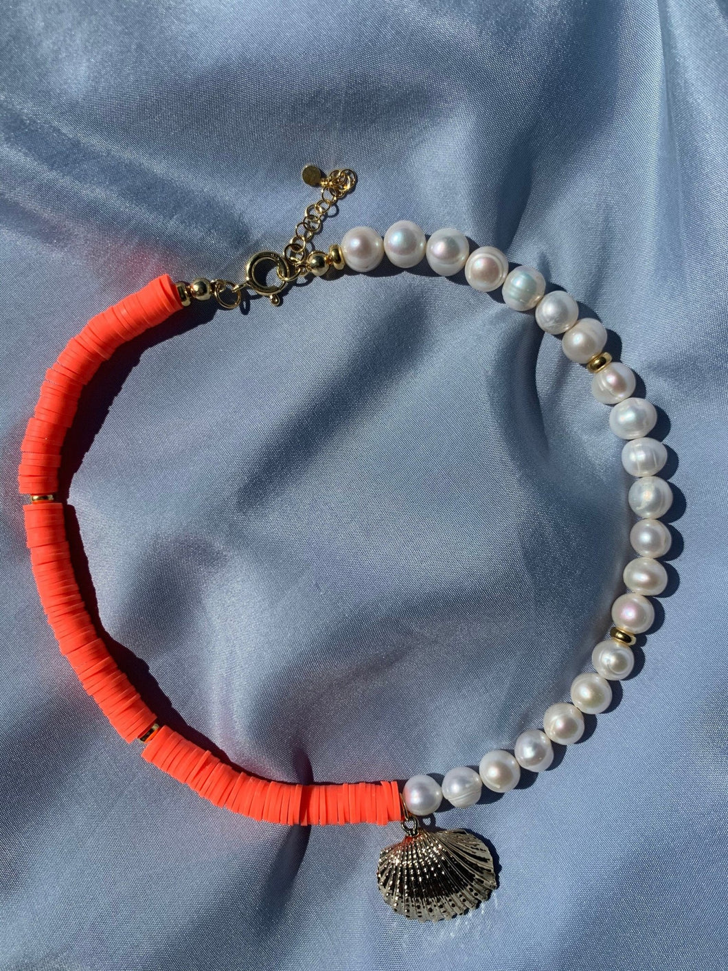 Colorful Necklace With Seashell Pendant & Pearls - Jeleja
