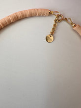 Load image into Gallery viewer, Heishi Necklace With Central Pearl - Jeleja
