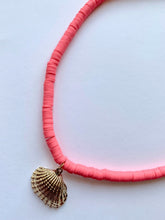 Load image into Gallery viewer, Long Necklace With Seashell - Jeleja
