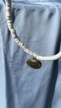 Load and play video in Gallery viewer, Long Necklace With Seashell
